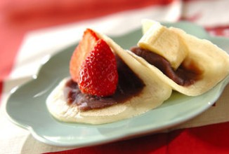 Блинчики с анко и фруктами