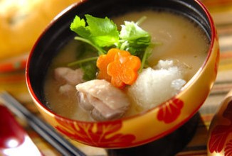 Суп с рисовыми клецками