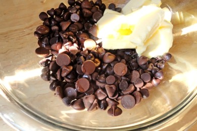 Шоколадные пончики - приготовление