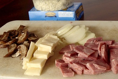 Пицца со сливочным сыром - приготовление