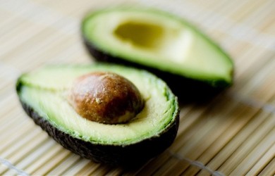 Авокадо сохраняет молодость