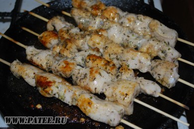 Куринный шашлык в медово - имбирном маринаде - приготовление