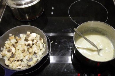 Омлет с грибами, томатами и сыром - приготовление