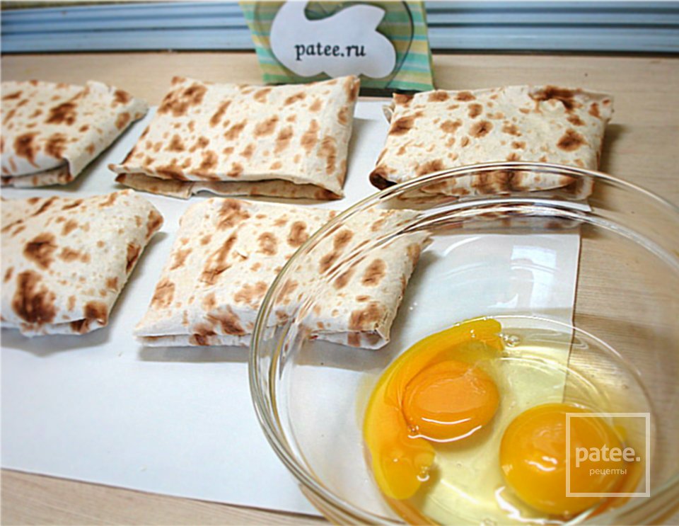 Курочка в конверте, запеченая с сыром и яблоком - Шаг 6