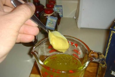 Салат с креветками и с лимонным соусом - приготовление