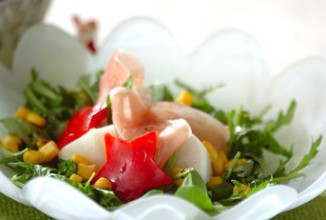 Салат из репы на пару с ветчиной