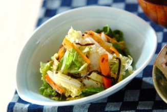 Салат из китайской капусты