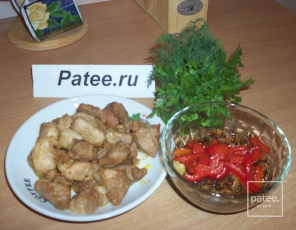 Свинина с паприкой и грибами - Шаг 3
