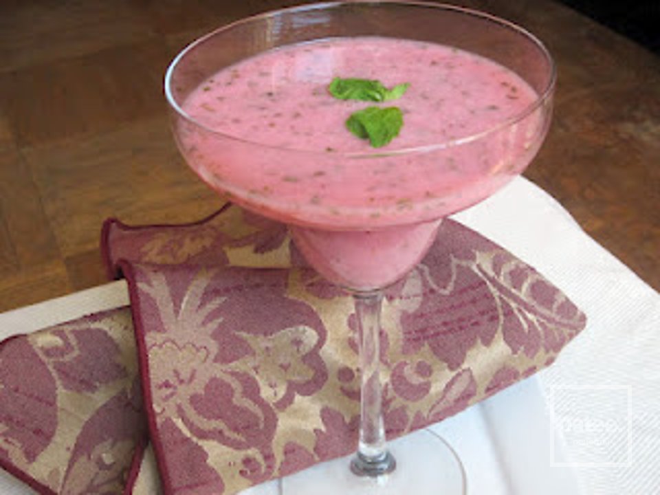 Клубничный коктейль с мятой - Шаг 5