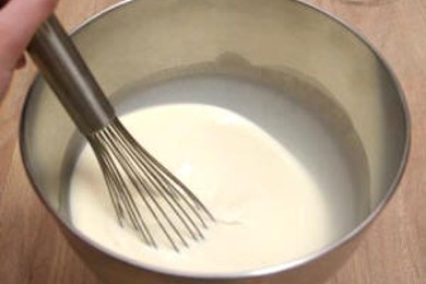 Миндальный пирог с черной смородиной - приготовление