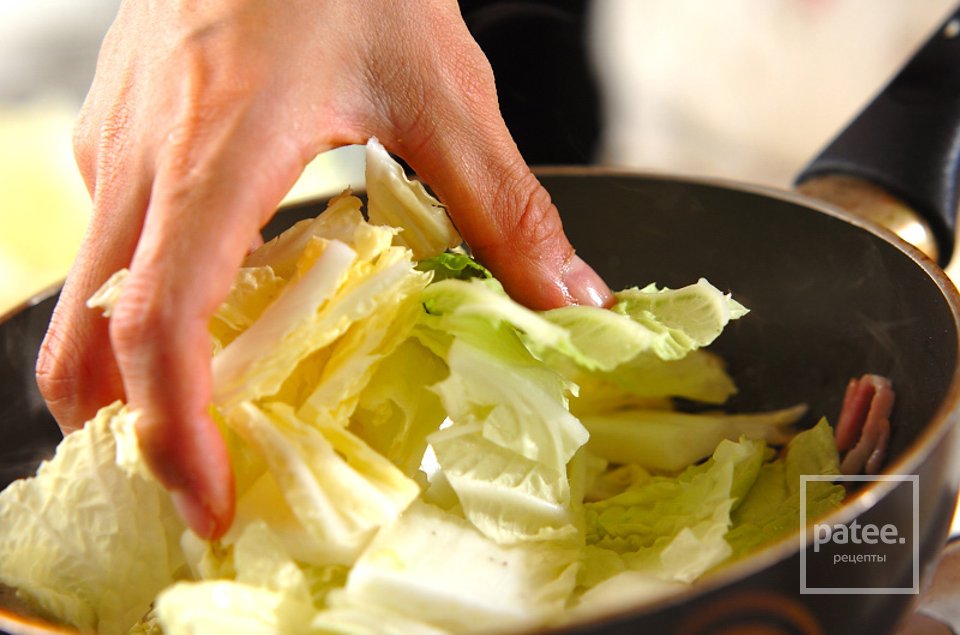 Молочный суп из китайской капусты - Шаг 2