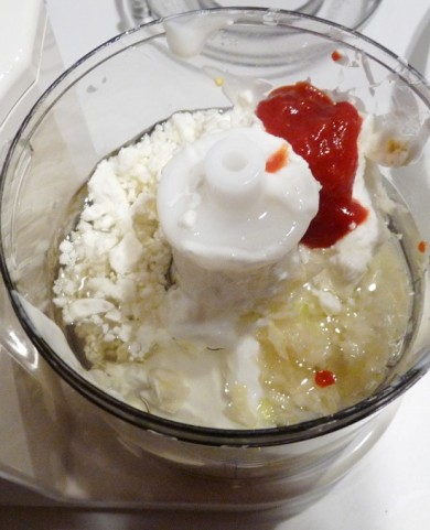 Греческий салат с макаронами - Шаг 3