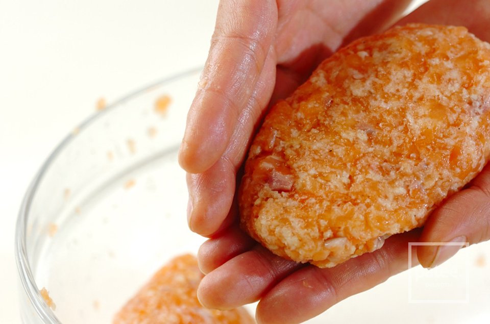 Лососевые котлеты - Шаг 2