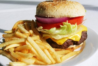 Еда в британских больницах вреднее, чем в McDonald's