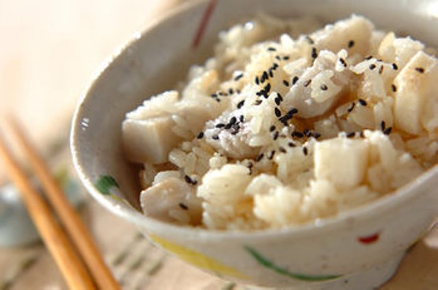 Таро с клейким рисом