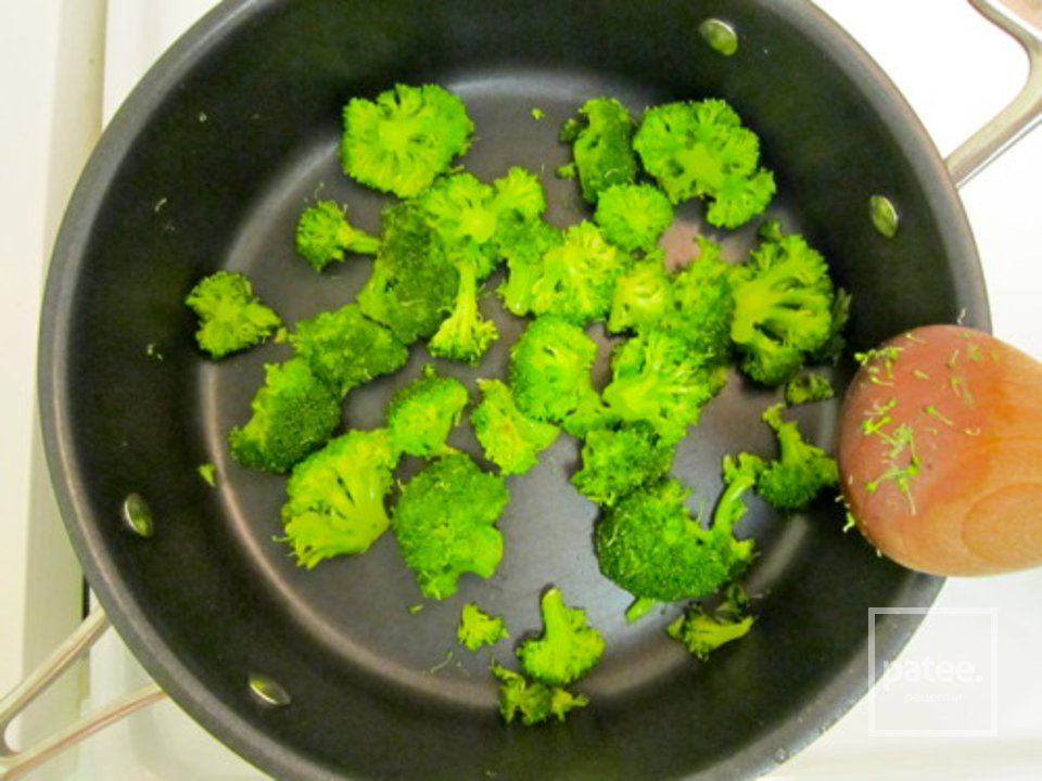Жареные брокколи с тофу - Шаг 4