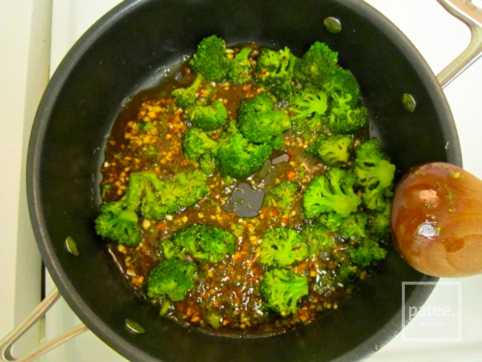 Жареные брокколи с тофу - Шаг 5