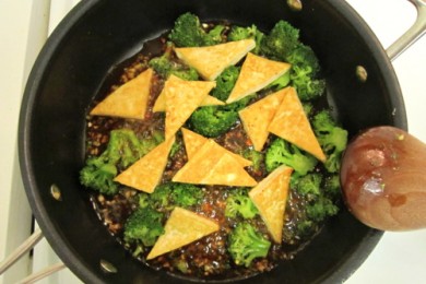 Жареные брокколи с тофу - приготовление