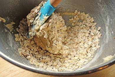 Овсяное печенье с молочным шоколадом и кардамоном - приготовление