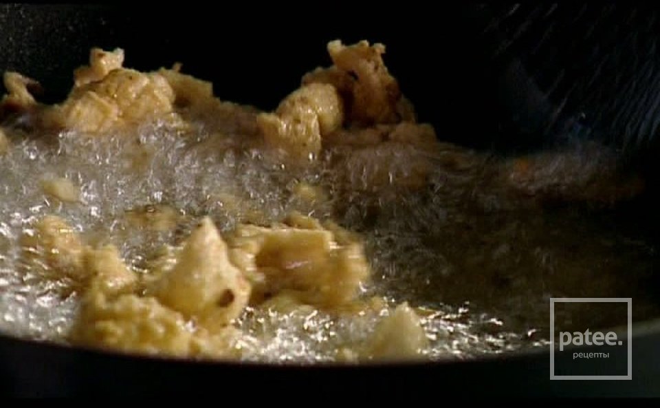 Салат с огурцом и кальмаром - Шаг 6