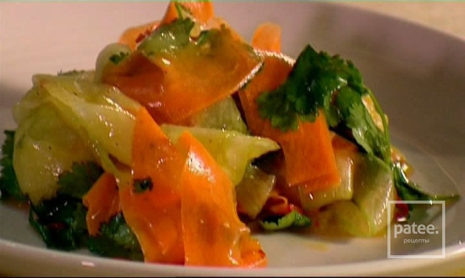 Салат с огурцом и кальмаром - Шаг 9