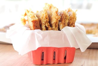 Кокосовое пирожное с лаймом и орехами