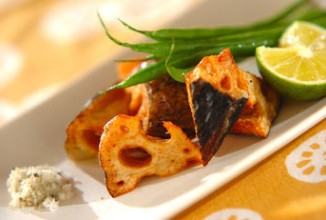 Корень лотоса во фритюре с солью