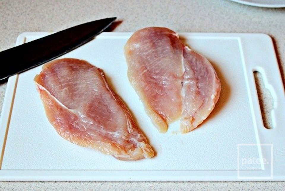 Куриная грудка с грибами и сыром - Шаг 1