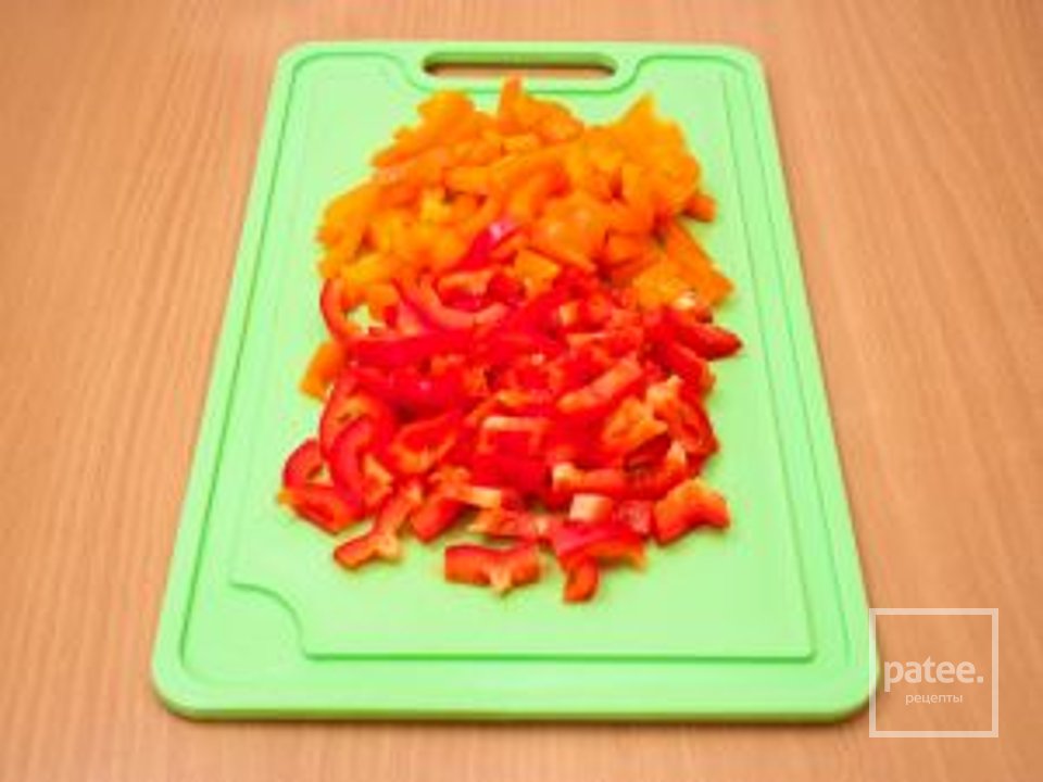 Пенне с болгарским перцем и брокколи - Шаг 2