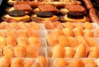 Фаст фуд в забегаловках в два раза опаснее