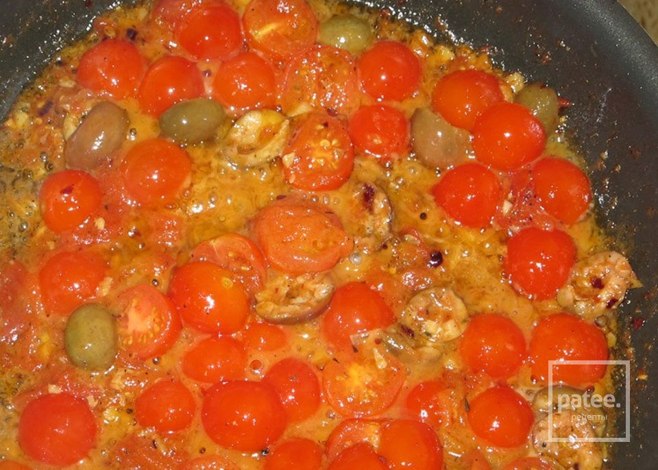 Спагетти с томатами и оливками - Шаг 4