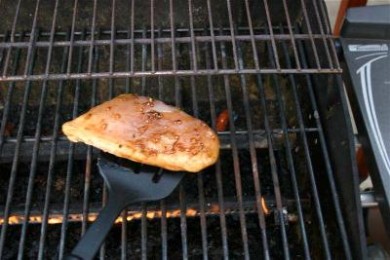 Курица в медовом маринаде на гриле - приготовление