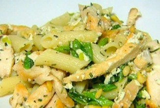 Макароны с курицей и козьим сыром