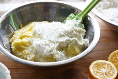 Лимонное печенье с сыром рикотта - приготовление