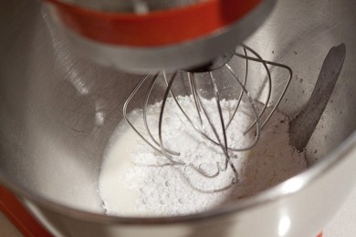 Шоколадно-клубничное пирожное - приготовление