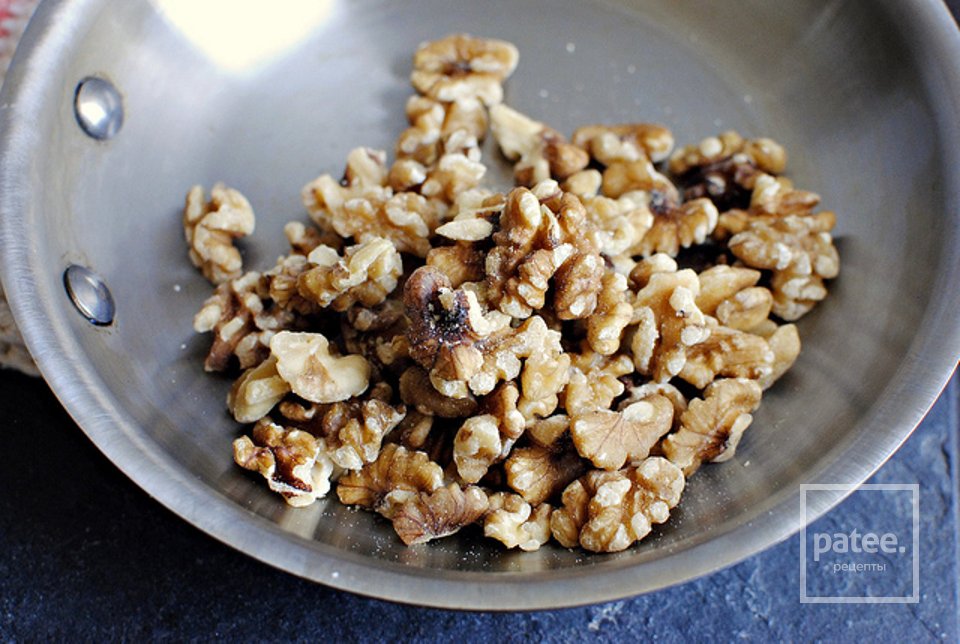 Макароны пенне  в сливочно-сырном соусе - Шаг 1