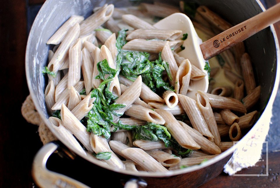 Макароны пенне  в сливочно-сырном соусе - Шаг 7