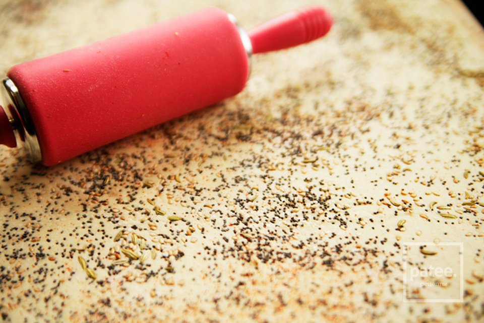 Хлебные палочки с сыром и пряностями - Шаг 5