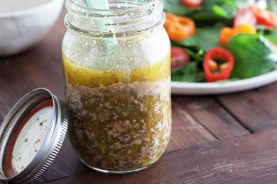 Рецепт Заправка для салата с горчицей и травами