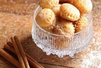 Пышки с корицей