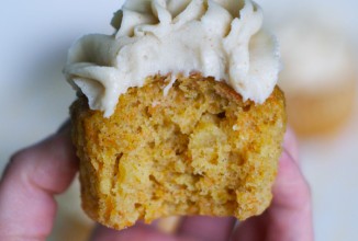 Кексы с морковью и ананасами