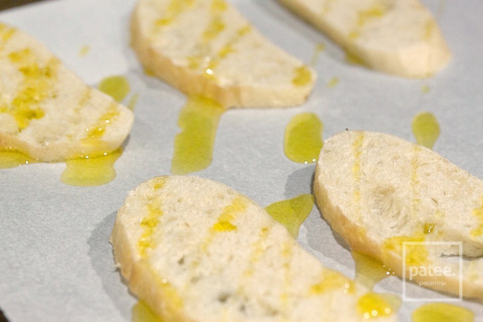 Томатный суп с чесночными гренками - Шаг 1