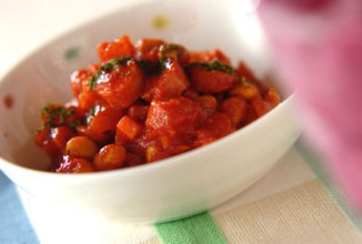 Чириконкан из сои с копчеными колбасками