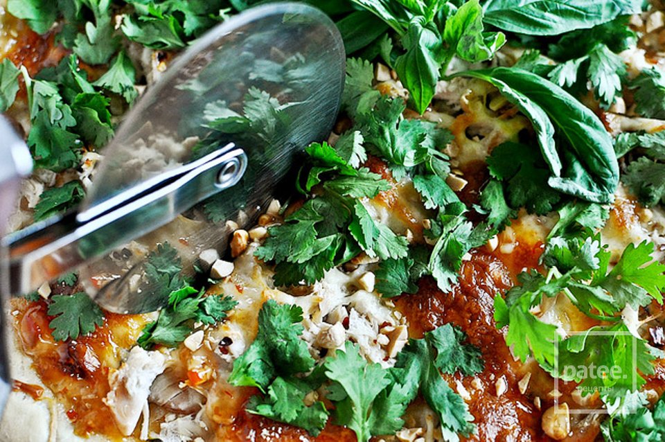 Пицца с курицей по-тайски - Шаг 12