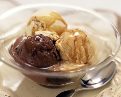 Британский кулинар придумал мороженое из курицы