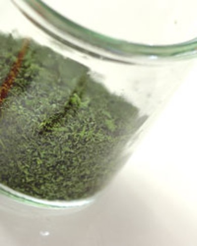 Салат из жареного лопуха с морковью - Шаг 2