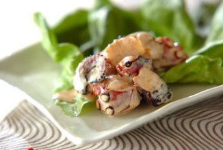 Ножки осьминога под майонезным соусом