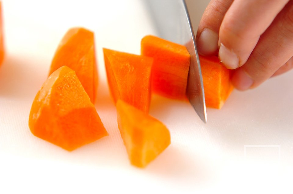 Сливочный салат с мясными шариками - Шаг 2