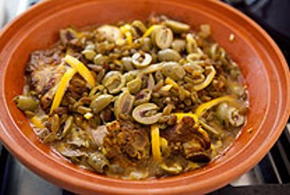 Марокканская курица с лимоном и оливками