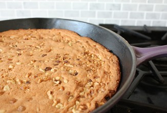 Сахарный пирог в сковородке